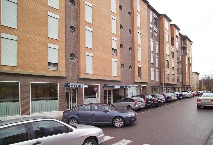 בית מלון כפרי J. Balmes Vic