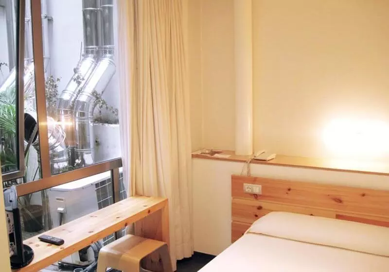 ホテル La Plaza Ii