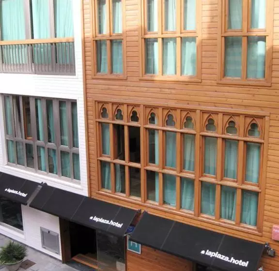 ホテル La Plaza Ii