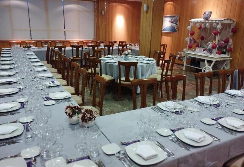 فندق Los Rosales