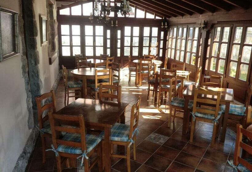 Hotel Rural Villa Elena