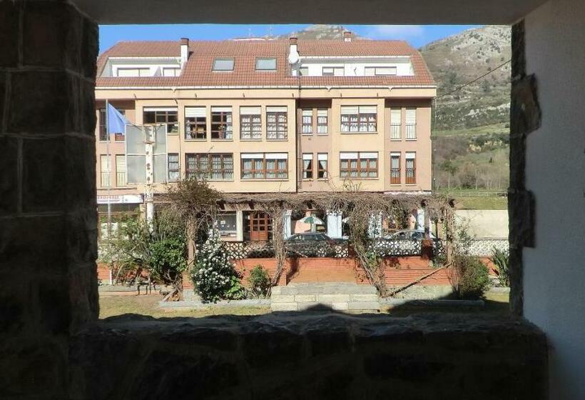 Hotel Rural Villa Elena