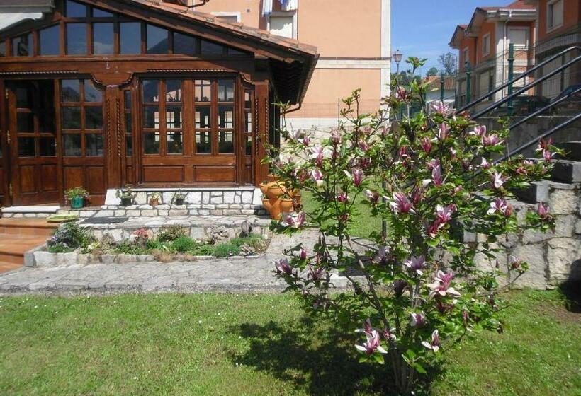 Hotel Rural Villa Elena