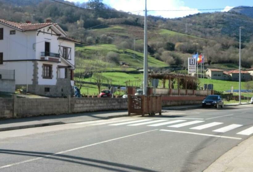 Hotel Rural Villa Elena