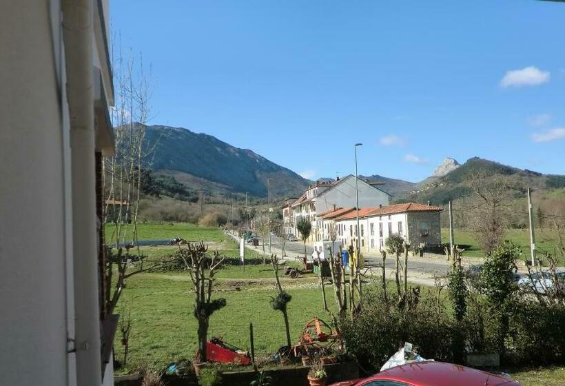 Hotel Rural Villa Elena