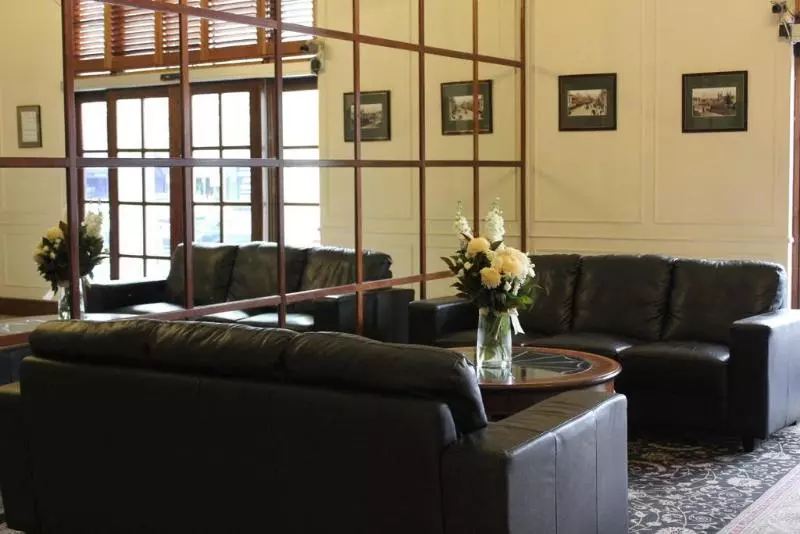 בית מלון כפרי Adelaide Inn