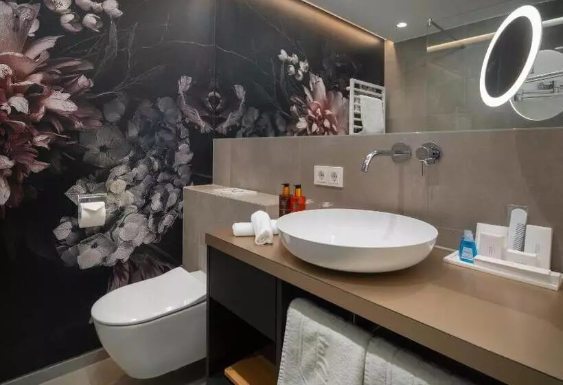 בית מלון כפרי Bergkristall Oberlech