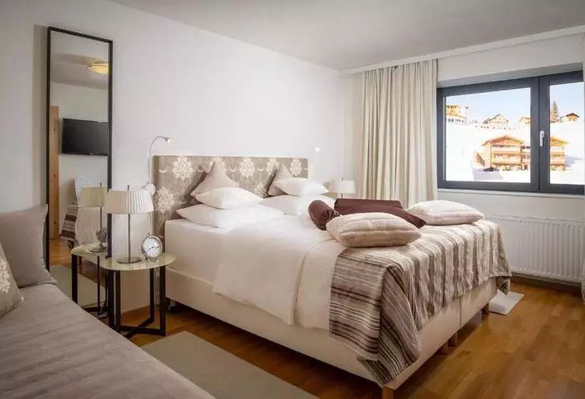 בית מלון כפרי Bergkristall Oberlech