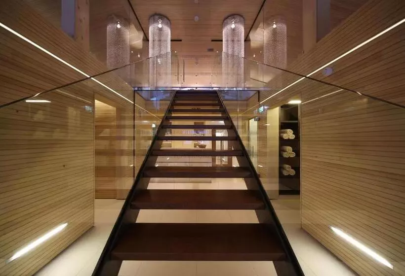 בית מלון כפרי Bergkristall Oberlech