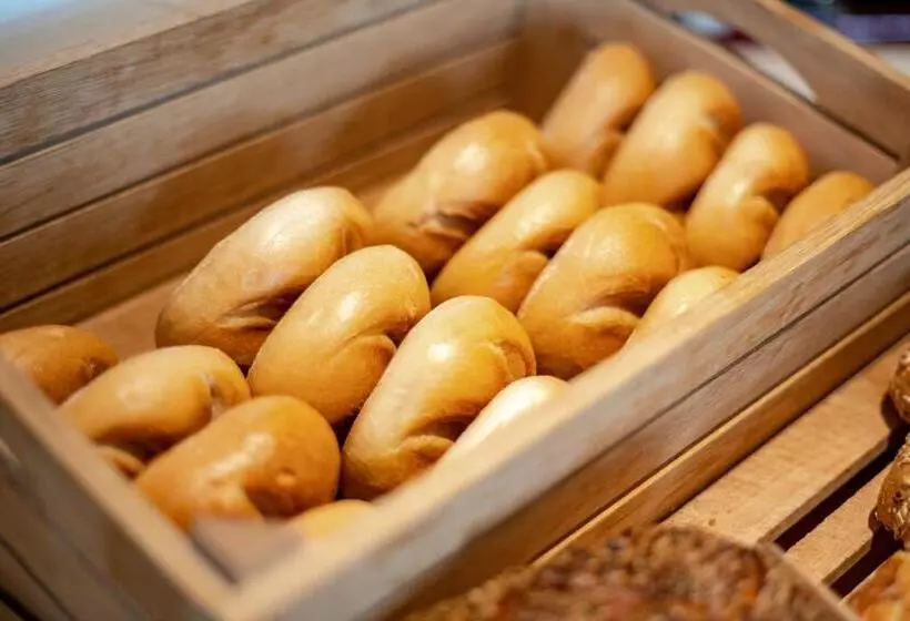 Отель Binders Budget Citymountain