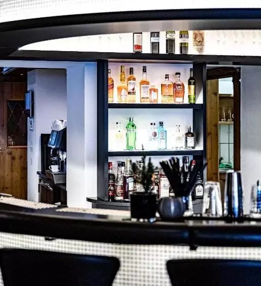 Отель Edelweiss & Gurgl