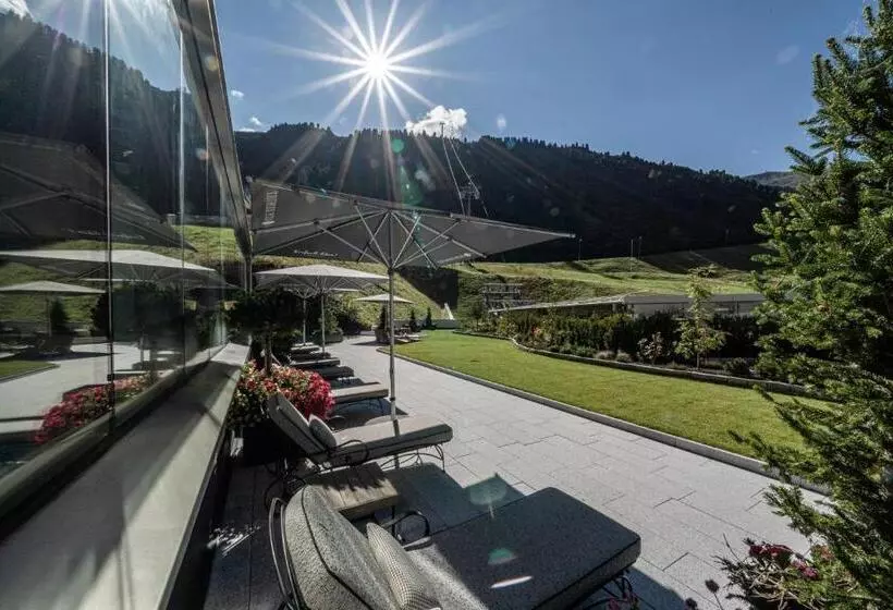 Отель Edelweiss & Gurgl