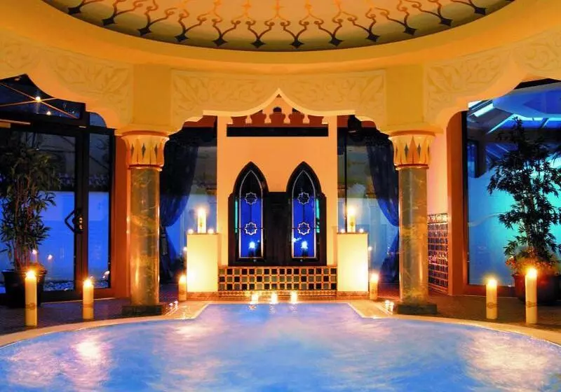 호텔 Strass   Sport & Spa