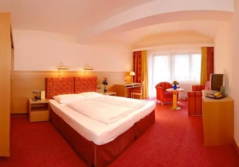 호텔 Strass   Sport & Spa