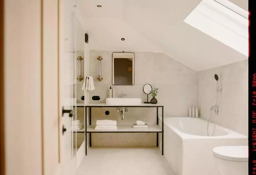 Hirschen   Fine Hotel, Restaurant & Spa