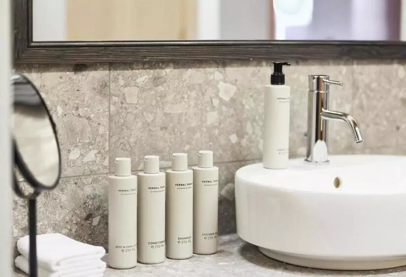 Hirschen   Fine Hotel, Restaurant & Spa