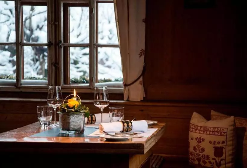 Hirschen   Fine Hotel, Restaurant & Spa