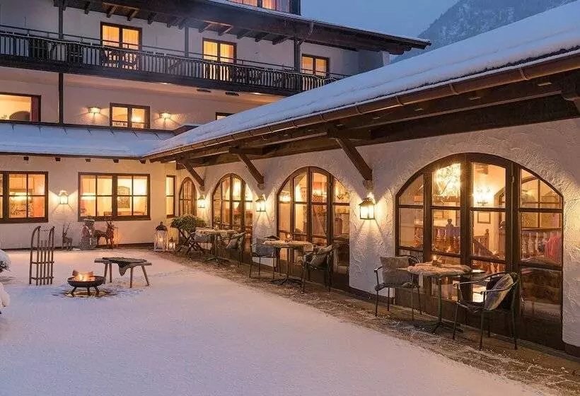 Отель Johannesbad  St. Georg