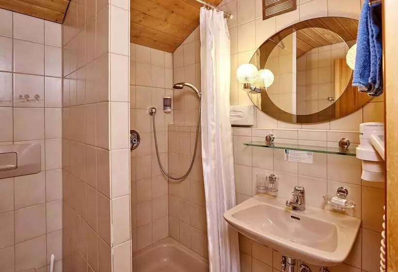 Hotell Monika & Montafon Chalets