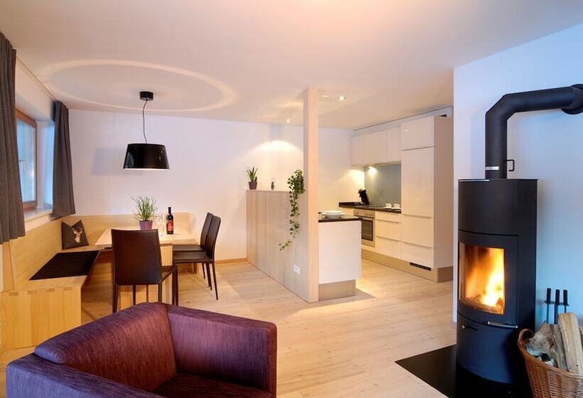 هتل Monika & Montafon Chalets