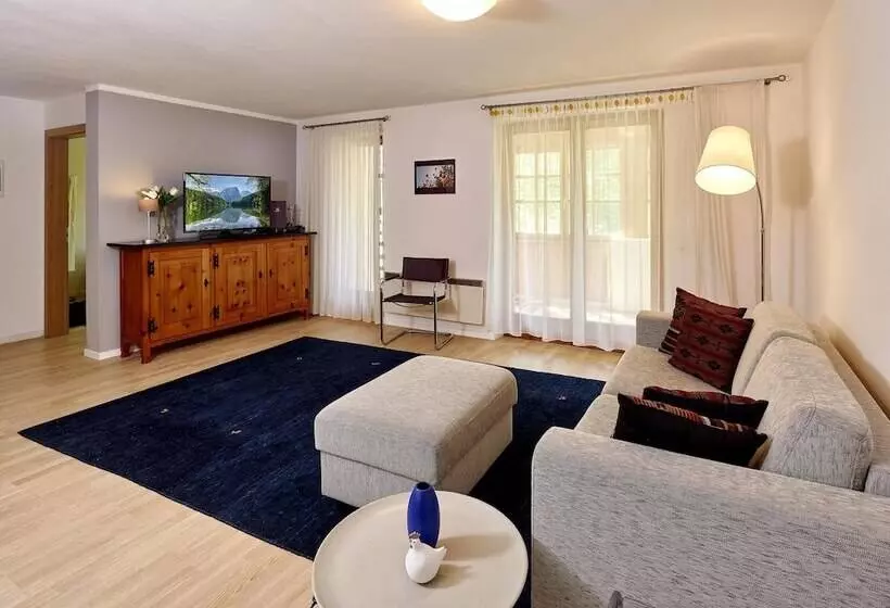 Hotell Monika & Montafon Chalets