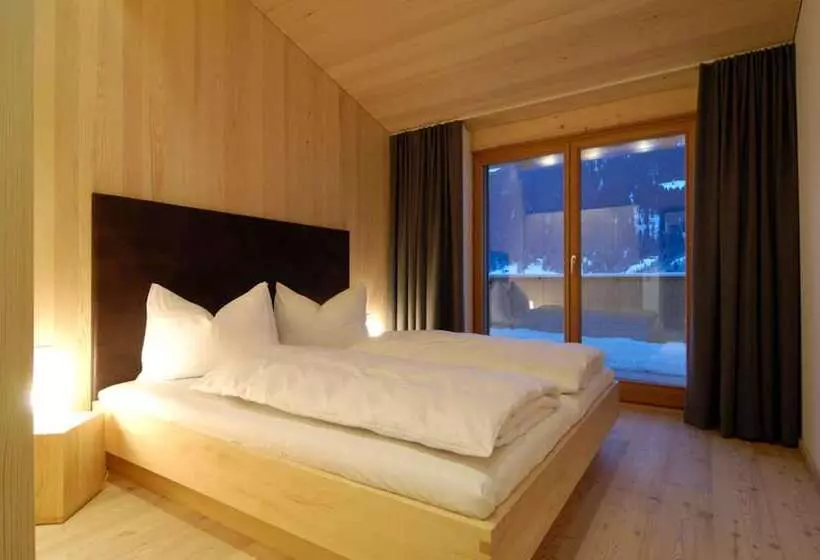 Hotell Monika & Montafon Chalets