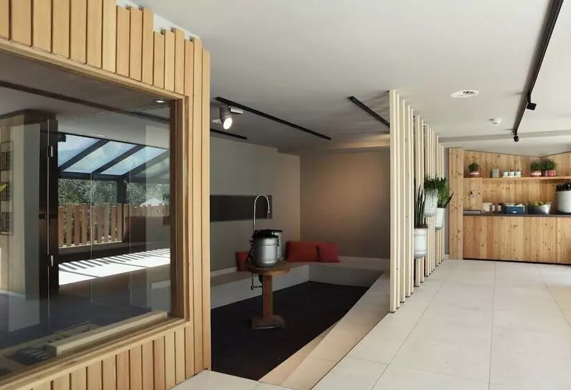 ホテル Walliserhof