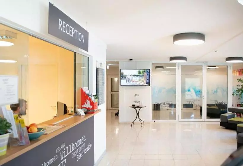 مسافرخانه Mynext Riverside Hotel Salzburg