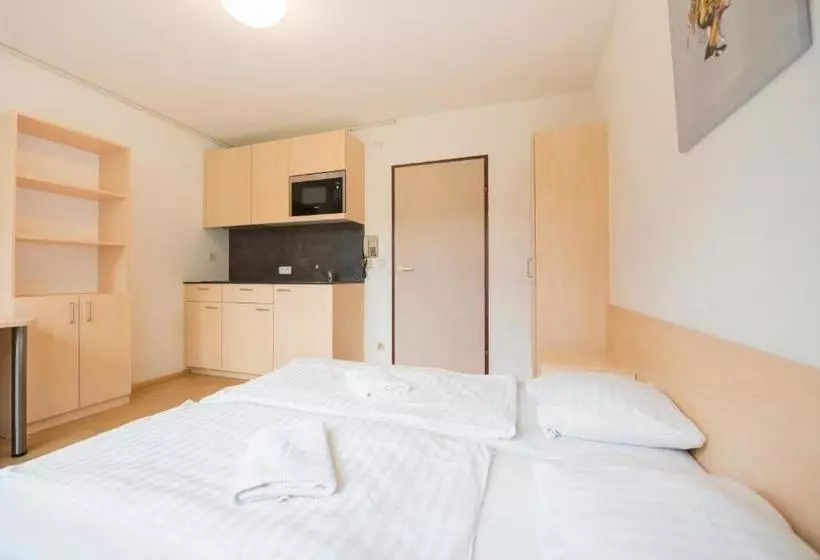 مسافرخانه Mynext Riverside Hotel Salzburg