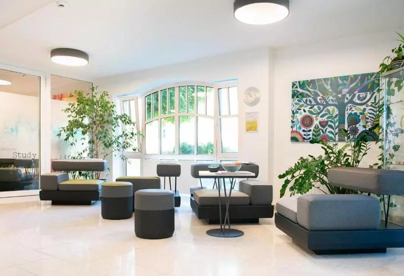 مسافرخانه Mynext Riverside Hotel Salzburg