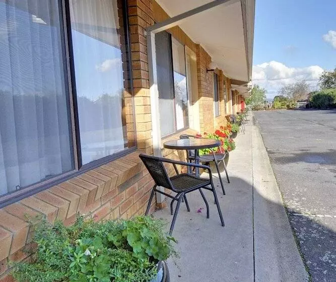 Tree Rose Motel Morwell