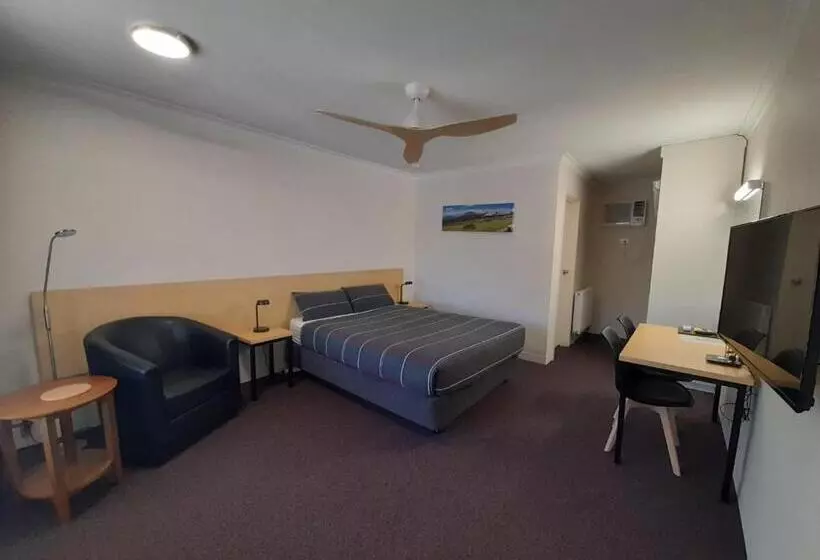Cooma Motor Lodge Motel