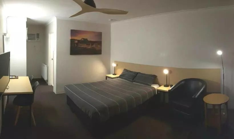 Cooma Motor Lodge Motel