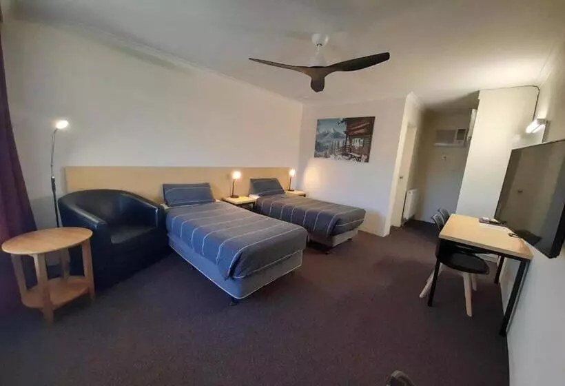 Cooma Motor Lodge Motel