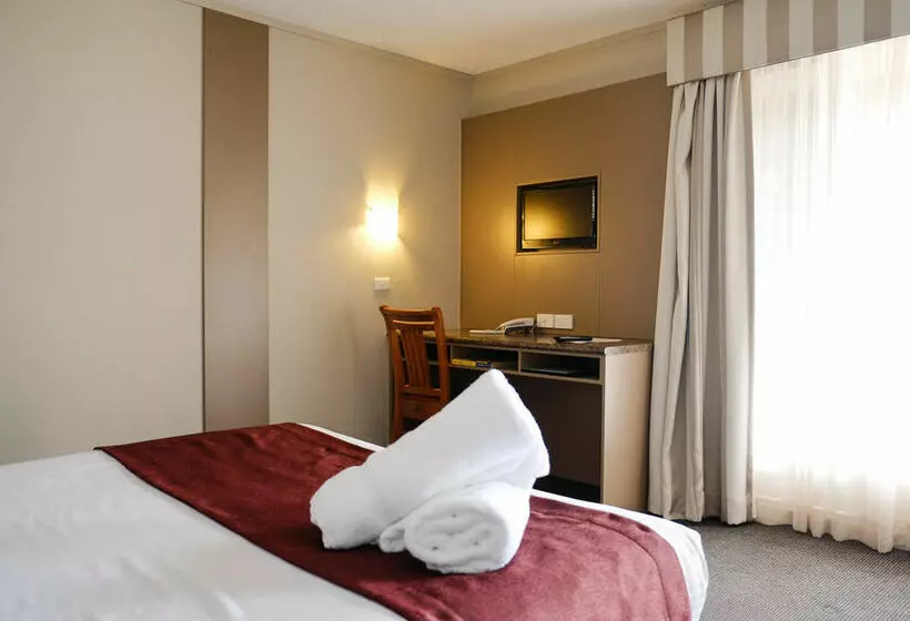 فندق Best Western Reef Motor Inn