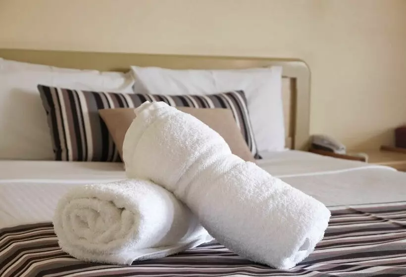 فندق Best Western Reef Motor Inn