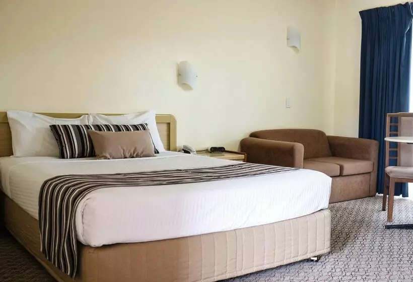 فندق Best Western Reef Motor Inn