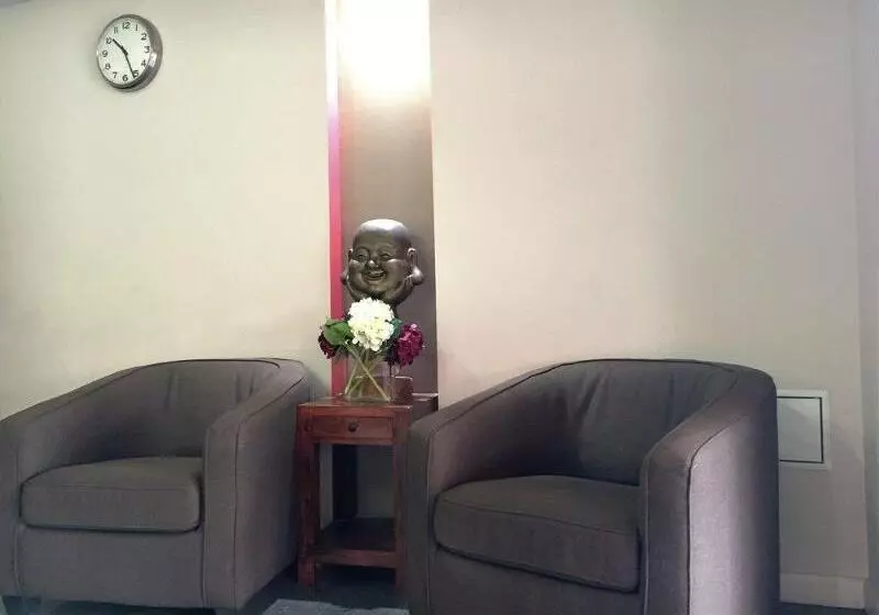 فندق Carlton Lygon Lodge   Close To Melbourne Uni