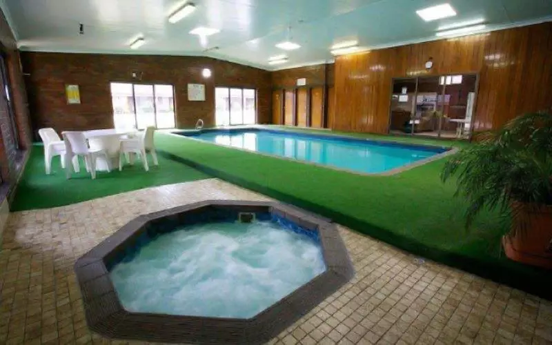 Отель Golden Grain Motor Inn