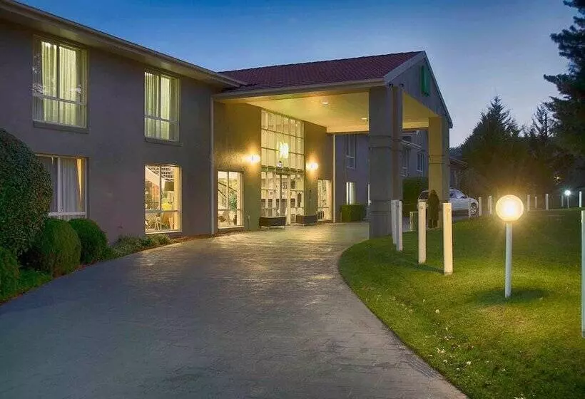 Hotel Ibis Styles Canberra