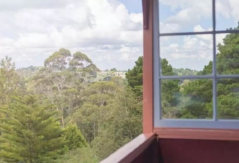 בית מלון כפרי Katoomba Mountain Lodge