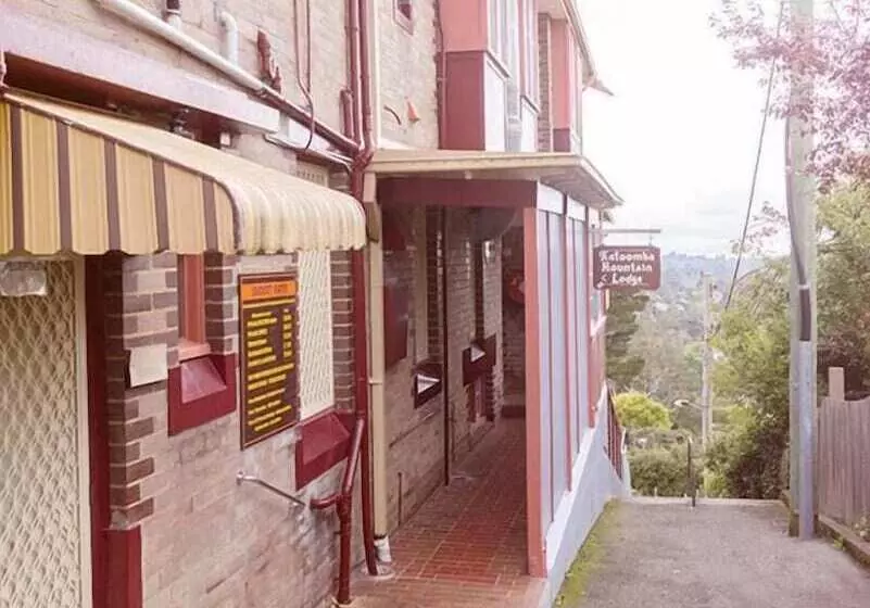 בית מלון כפרי Katoomba Mountain Lodge