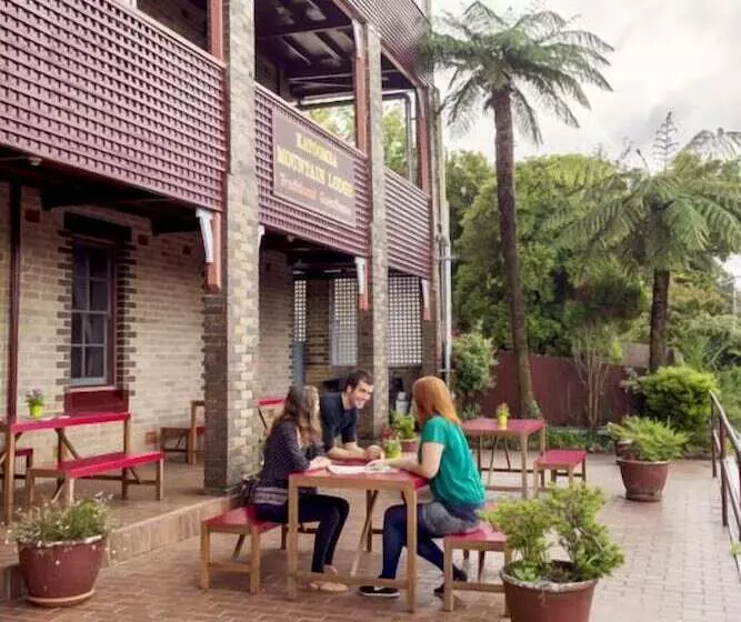 בית מלון כפרי Katoomba Mountain Lodge