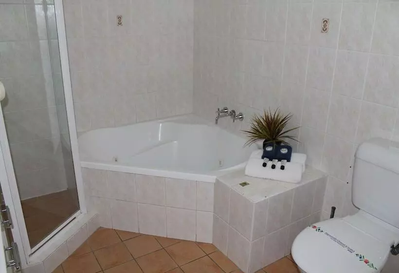 בית מלון כפרי Lakeview Motor Inn