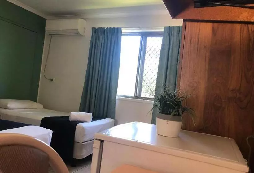 Отель Mackay Motor Inn