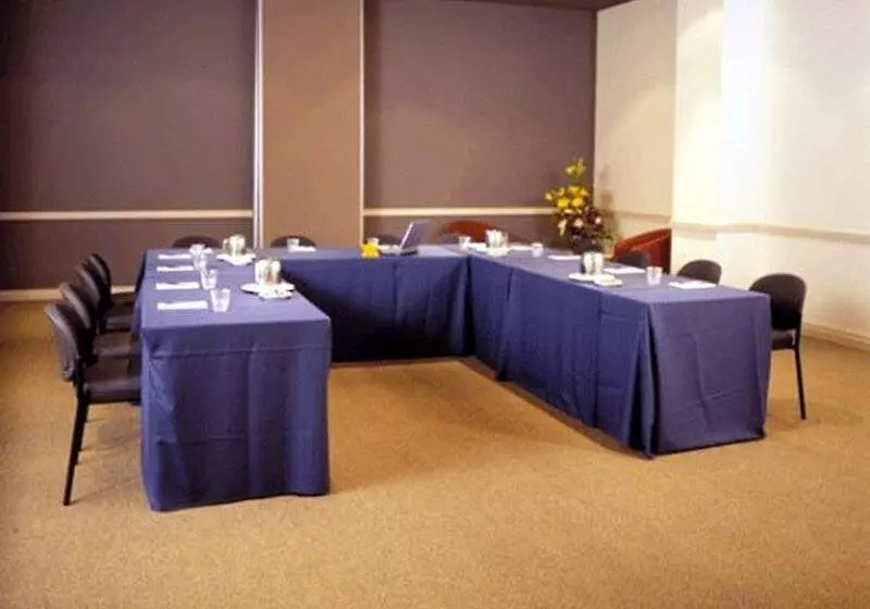 Pensione Hotel Perth