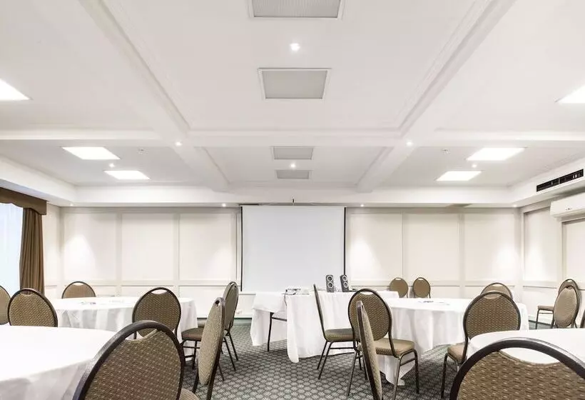 酒店 Seasons Of Perth