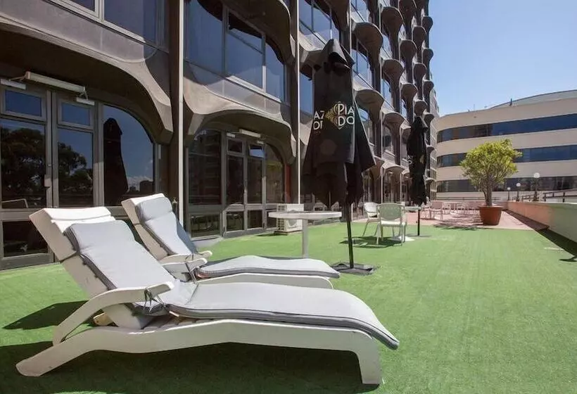 فندق The Sydney Boulevard