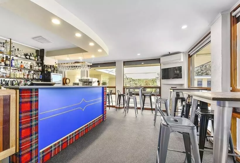 호텔 William Macintosh Motor Lodge