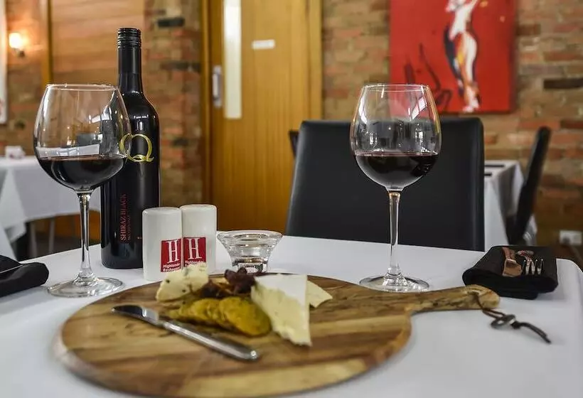 호텔 William Macintosh Motor Lodge